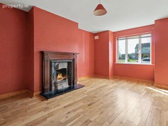 6 Woodside Park, Ballaghaderreen, Co. Roscommon - Image 3