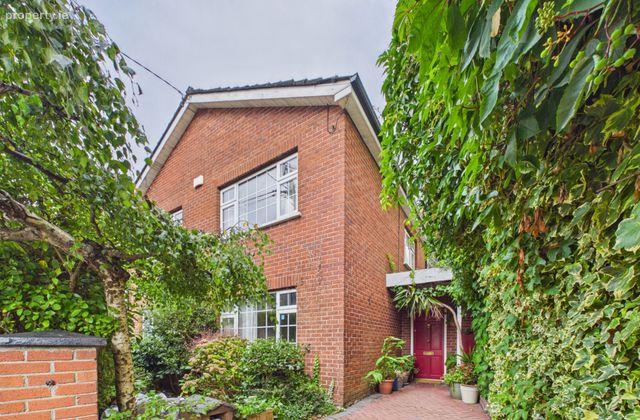 26 Summer Hill Terrace, Summer Hill, Waterford, Waterford City Centre, Co. Waterford - Click to view photos