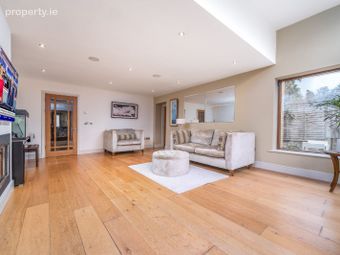 4 Cabinteely Wood, Old Bray Road, Cabinteely, Dublin 18 - Image 4