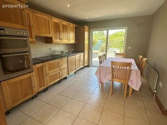 6 Croke Gardens, Thurles, Thurles, Co. Tipperary - Image 4