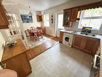 12 Saint Multose Walk, Rose Abbey, Kinsale, Co. Cork - Image 3