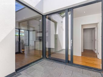 15 Grange Terrace, Deansgrange Road, Blackrock, Co Dublin, Blackrock, Co. Dublin - Image 5