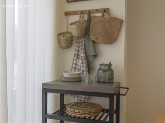 9 Kennan Walk, Dublin 15 - Image 4