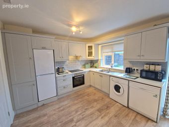 4 Carrig Avenue, Carrig Na Curra, Carrigaline, Co. Cork