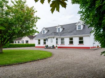 Maplewood, Oldcastletown, Kildorrery Near, Mitchelstown, Co. Cork - Image 2