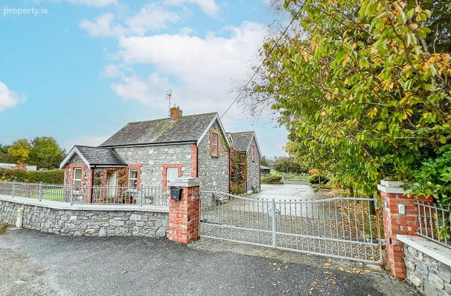Stone Lodge, Monabrika, Freshford, Co. Kilkenny - Click to view photos