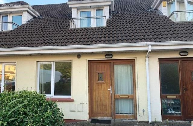 42 An Mhainistir, Claregalway, Co. Galway - Click to view photos