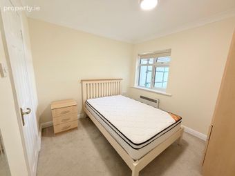 Apartment 3, 94 College Road, Bohermore, Co. Galway - Image 3