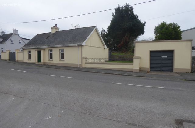 Newtown Village, Newtownshandrum, Co. Cork - Click to view photos