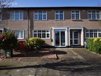 5 Glenanaar, Boreenmanna Road, Ballinlough, Co. Cork