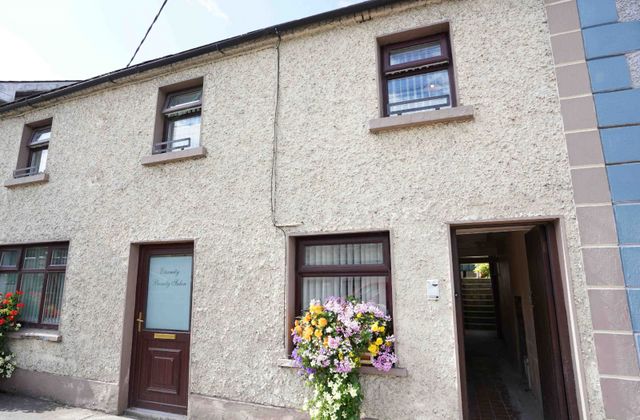 Drumconrath, Navan, Drumconrath, Co. Meath - Click to view photos