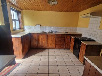 39 Glengarriff Road, Bantry, Bantry, Co. Cork - Image 2
