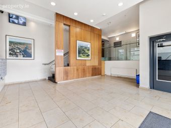 Apartment 410, Shelbourne Plaza, Hanover Quay, Dublin 2 - Image 2