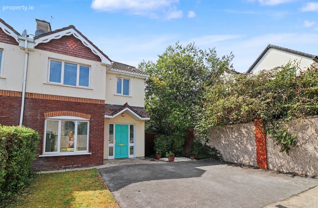 76 Dromroe Avenue, Woodhaven, Castletroy, Co. Limerick - Click to view photos