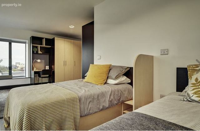 Twin Room, Stillorgan Road, Blackrock, Co. Dublin - Click to view photos