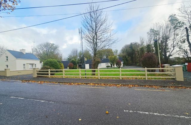 Mullaghroe, Cullen, Cullen, Co. Cork - Click to view photos