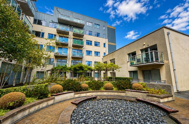 13 Frascati Hall, Blackrock, Co. Dublin - Click to view photos