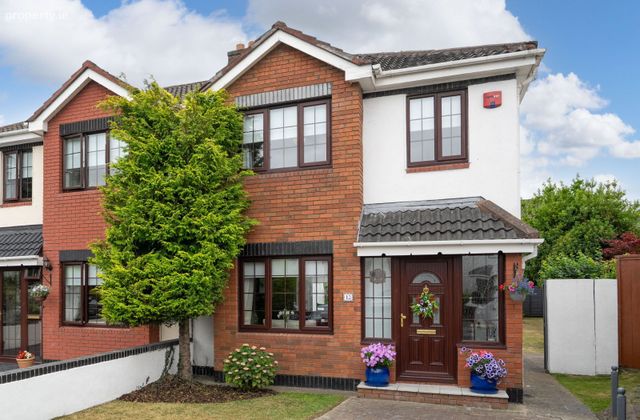 13 Ballyowen Grove, Lucan, Co Dublin, Lucan, Co. Dublin - Click to view photos