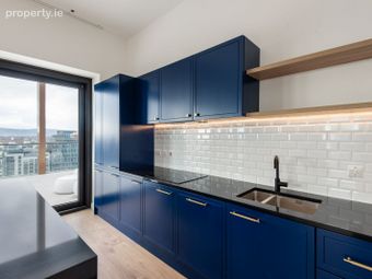 Stunning Peninsula View 3 Bed Penthouse, Dublin Landings, North Wall Quay, Dublin 1 - Image 5