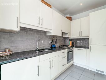 25 Belarmine Place, Dublin 18, Stepaside, Dublin 18 - Image 5