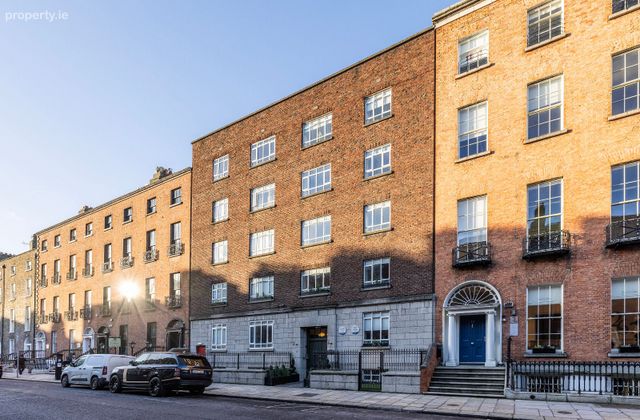 Alexander Court, 25 Pembroke Street Upper, Dublin 2 - Click to view photos