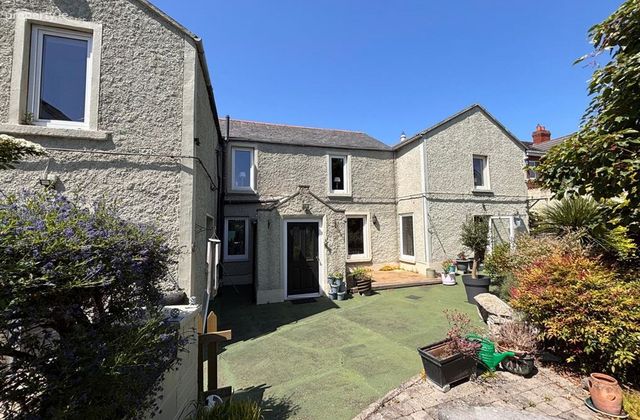Innismore House, St Agnes Road, Crumlin, Dublin 12 - Click to view photos