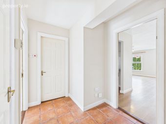 Apartment 14, Cois Caladh, Waterford City Centre, Co. Waterford - Image 4