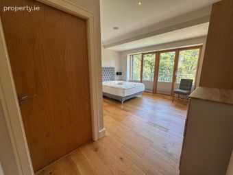 8 Alder Lodge, Farmleigh Avenue, Strawberry Beds, Co. Dublin - Image 3
