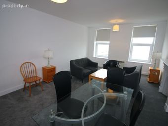 Apt 2, 5 East Beach, Cobh, Co. Cork - Image 4