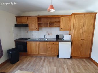 Apartment 7, 28/29 Castle Street Upper, Tralee, Co. Kerry - Image 2