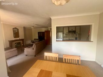 Apartment 8, Oakdale Court, Ennis Road, Co. Limerick - Image 4