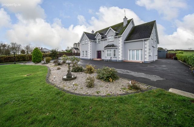 Roosky, Convoy, Convoy, Co. Donegal - Click to view photos