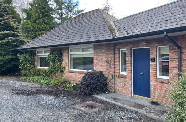 Spur Hill, Doughcloyne, Cork, Waterfall, Co. Cork - Click to view photos