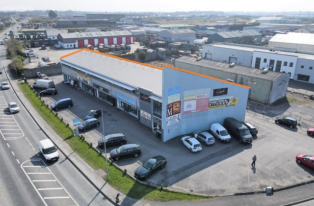 Moneen, Castlebar, Co. Mayo - Click to view photos