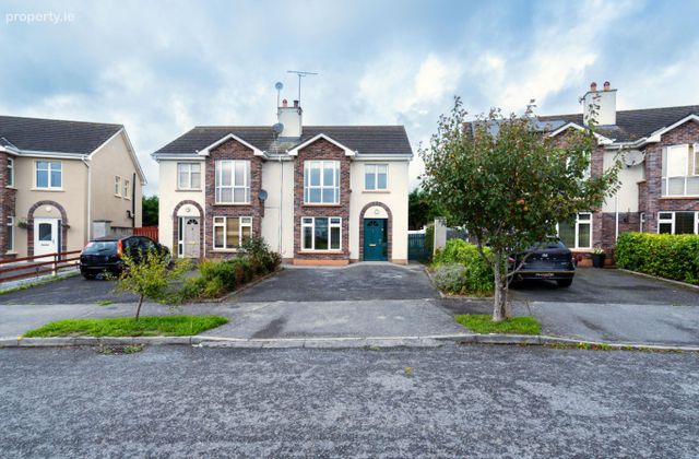 7 Breachach, Cloghan, Clonomy, Co. Offaly - Click to view photos