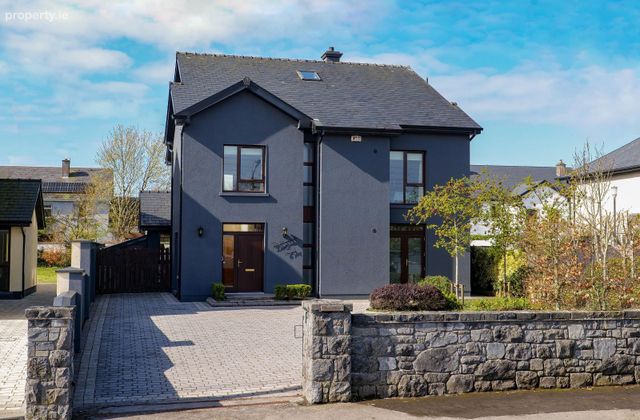 Derrymore, 61a Upper Newcastle, Galway, Newcastle, Co. Galway - Click to view photos