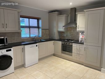 2 Newtown Hill House, Captain's Hill, Leixlip, Leixlip, Co. Kildare - Image 3