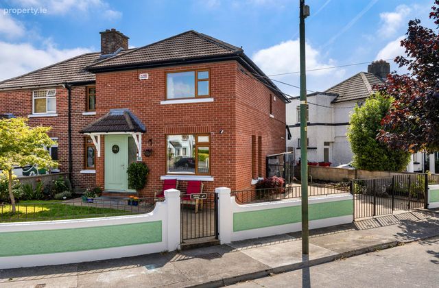 84 Glentow Road, Whitehall, Dublin 9, Whitehall, Dublin 9 - Click to view photos