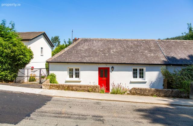 Cosy Cottage, Ballymoate, Glenealy, Co. Wicklow - Click to view photos