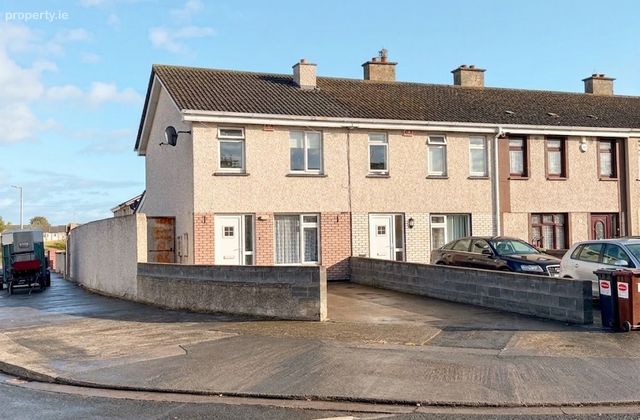 44 &amp; 44a Shancastle Crescent, Clondalkin, Dublin 22, Dublin 22 - Click to view photos