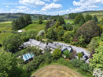 Fig Tree Cottage, Meenies Upper, Drimoleague, Co. Cork