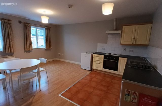 Apartment 10, Mountgarrett Apartments, Mountgarrett Lane, New Ross, Co. Wexford - Click to view photos