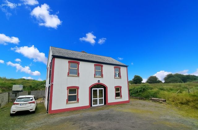 Curneen, Claremorris, Claremorris, Co. Mayo - Click to view photos