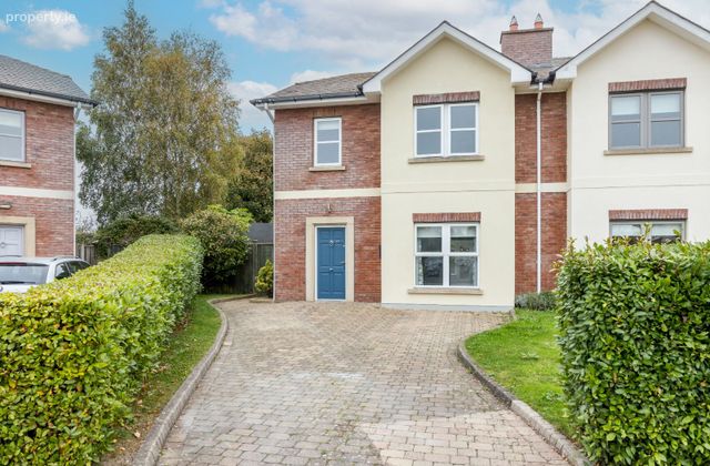 40 Drumnigh Wood, Portmarnock, Portmarnock, Co. Dublin - Click to view photos