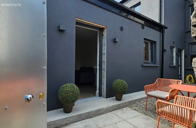 Apartment At Marian Villa, 3 Headford Road, Woodquay, Co. Galway - Click to view photos