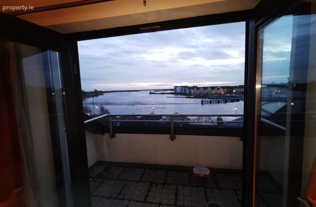 Strand Court Apartments, Athlone, Co. Westmeath - Click to view photos