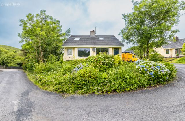 84 Clifden Glen, Couravoughil, Clifden, Co. Galway - Click to view photos