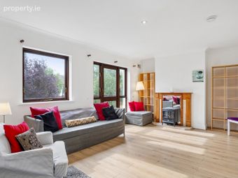 Apartment 28, Monkstown Square, Monkstown Avenue, Monkstown, Co. Dublin - Image 4