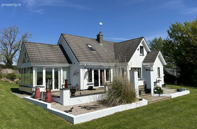 Farranhill House, Inchamore, Ballina, Co. Tipperary - Click to view photos