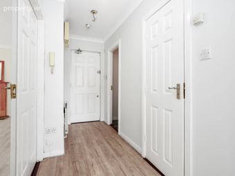 6 Curragh Hall Wood, Tyrrelstown, Dublin 15 D15 R72, Tyrrelstown, Dublin 15 - Image 2